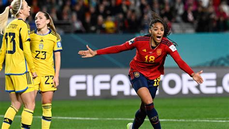 Spain beats Sweden 2-1 with last-minute goal and advances to its first Women’s World Cup final
